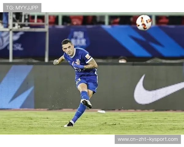 斯坦丘正式回归大连英博,首次参加全队战术合练